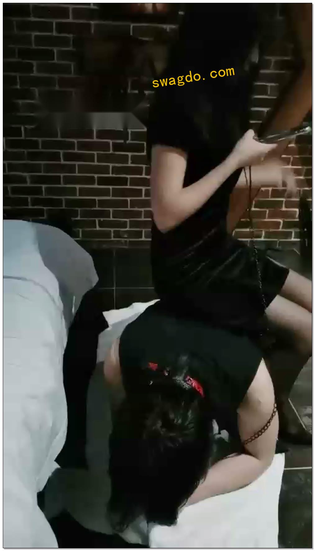 【海绵大大s】调教女奴口水耳光滴蜡【38分钟】