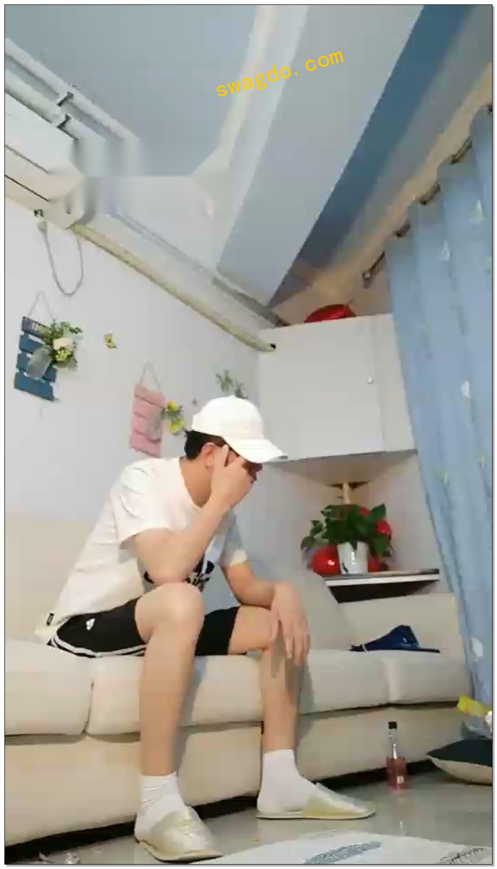 【情侣月儿s】情侣调教，人体餐桌【32分钟】