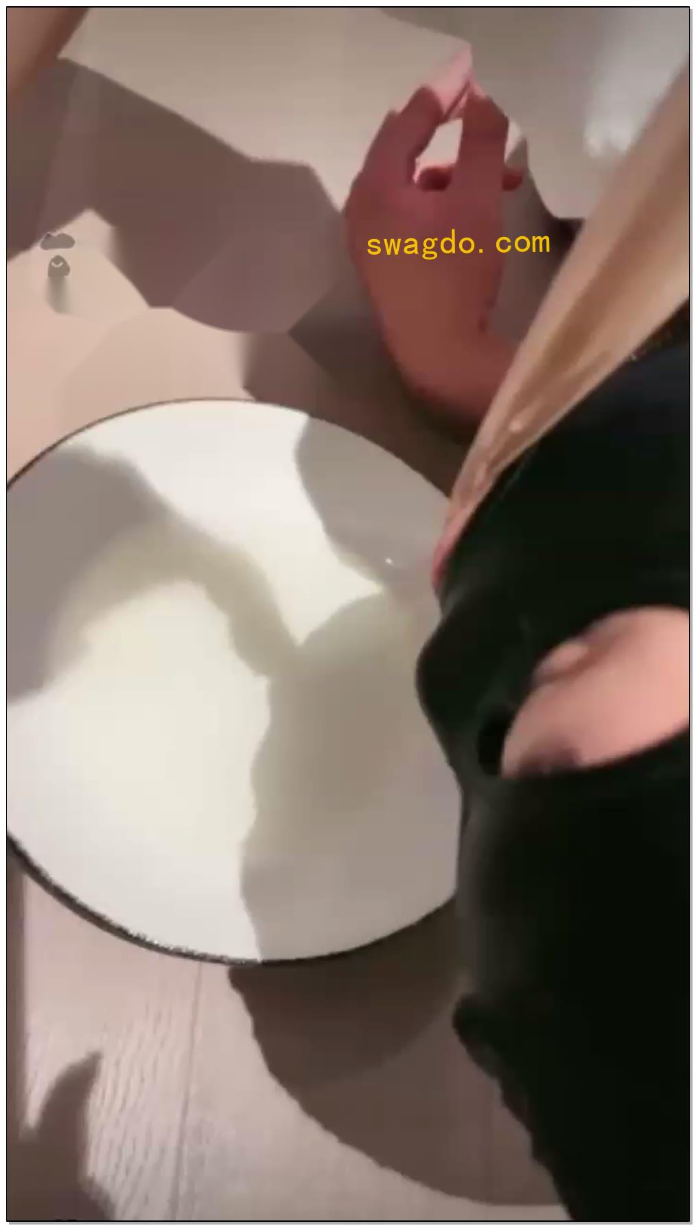 【美美子S】深厚，舔脚，喝洗脚水【30分钟】