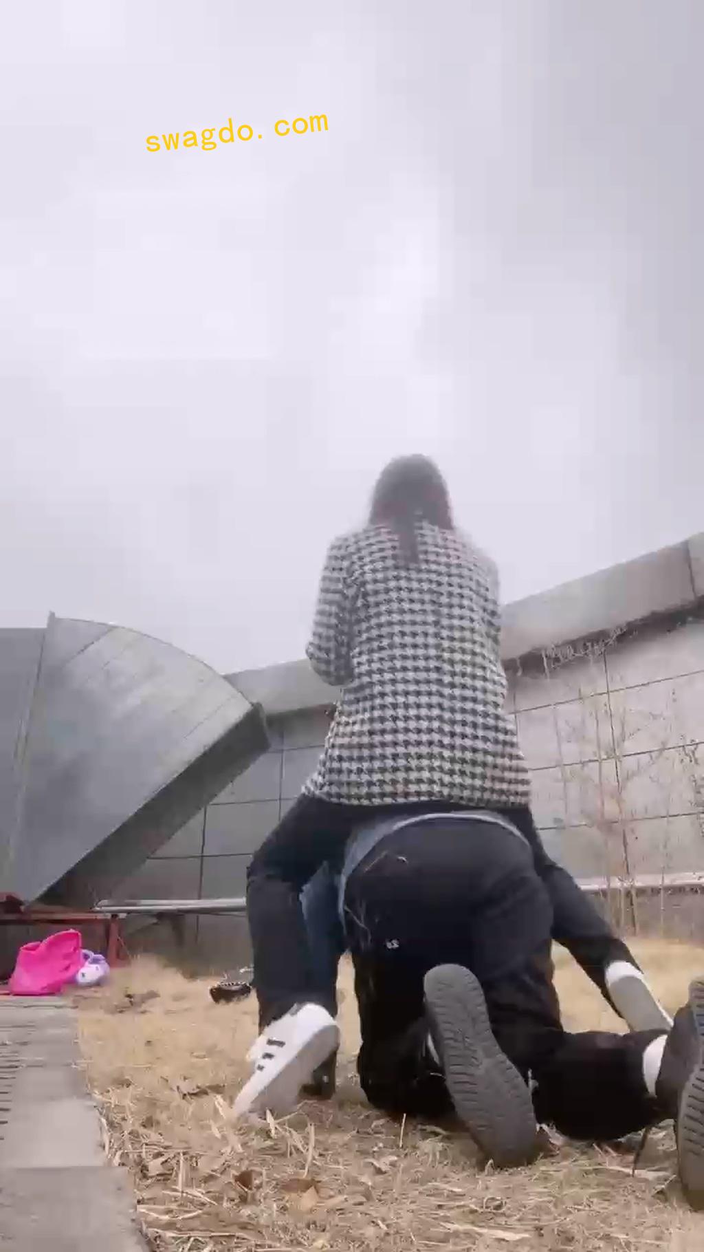 【猫咪大大】户外暴打【31分钟】