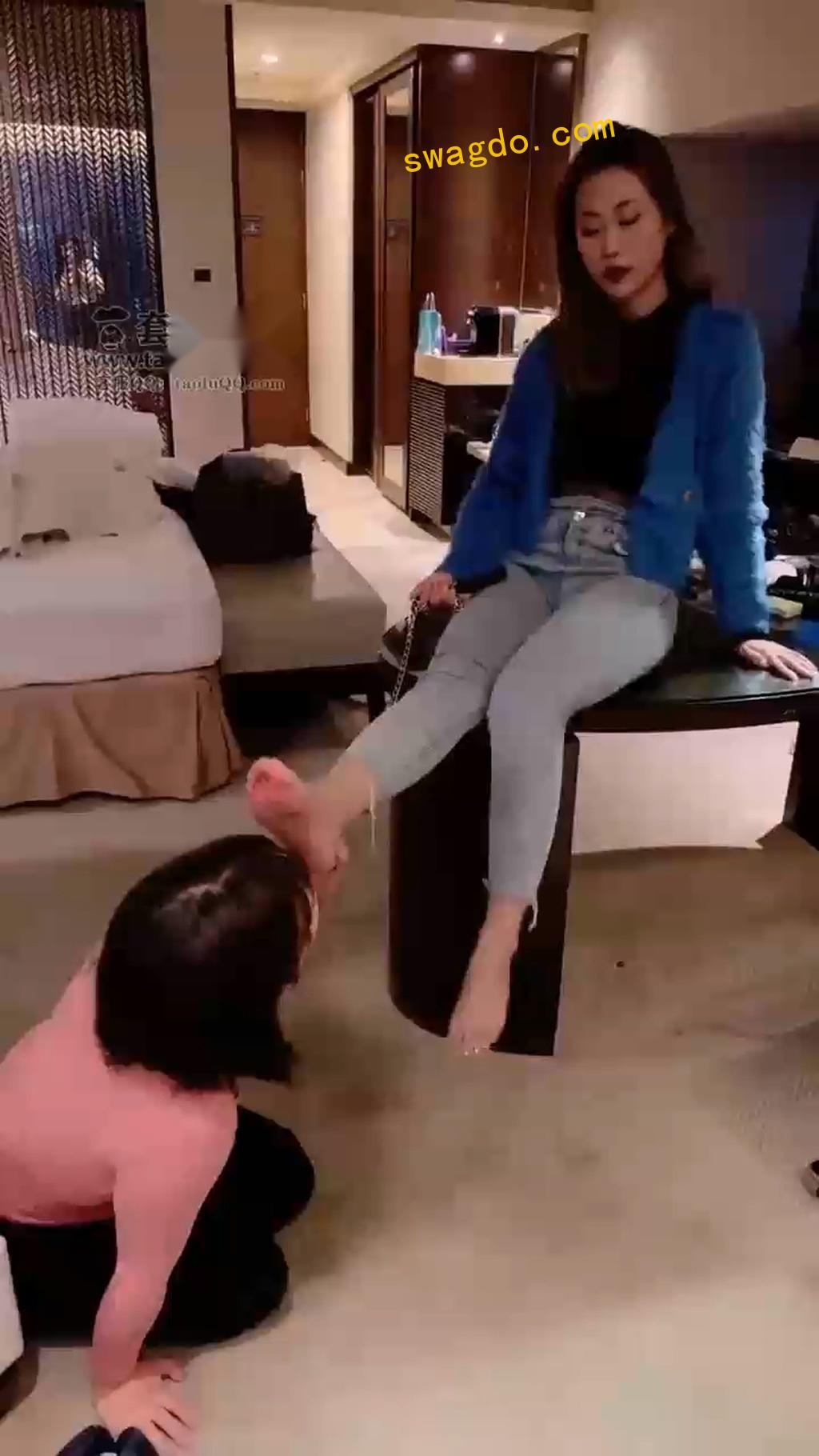 【上海赵丽颖和美娜格格】调教钻胯骑马【54分钟】