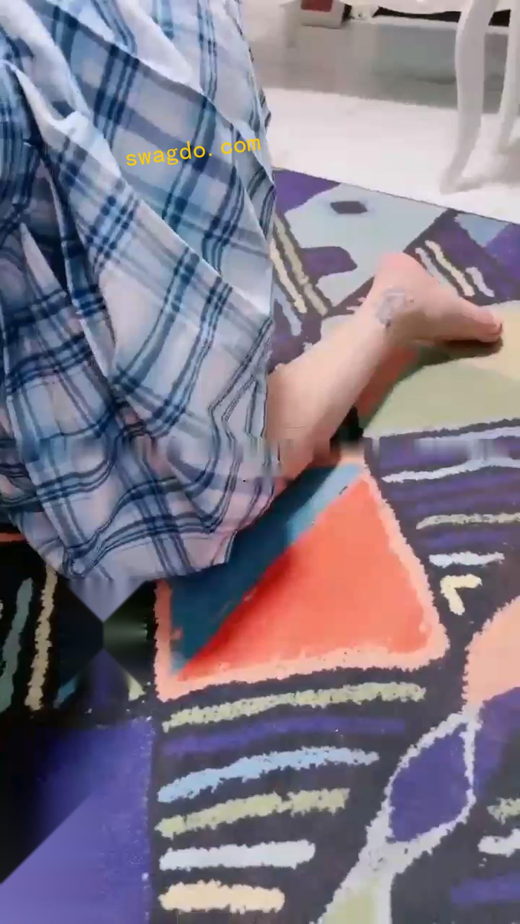 【茹雪】艾米莉体验闺蜜的狼牙棒【36分钟】