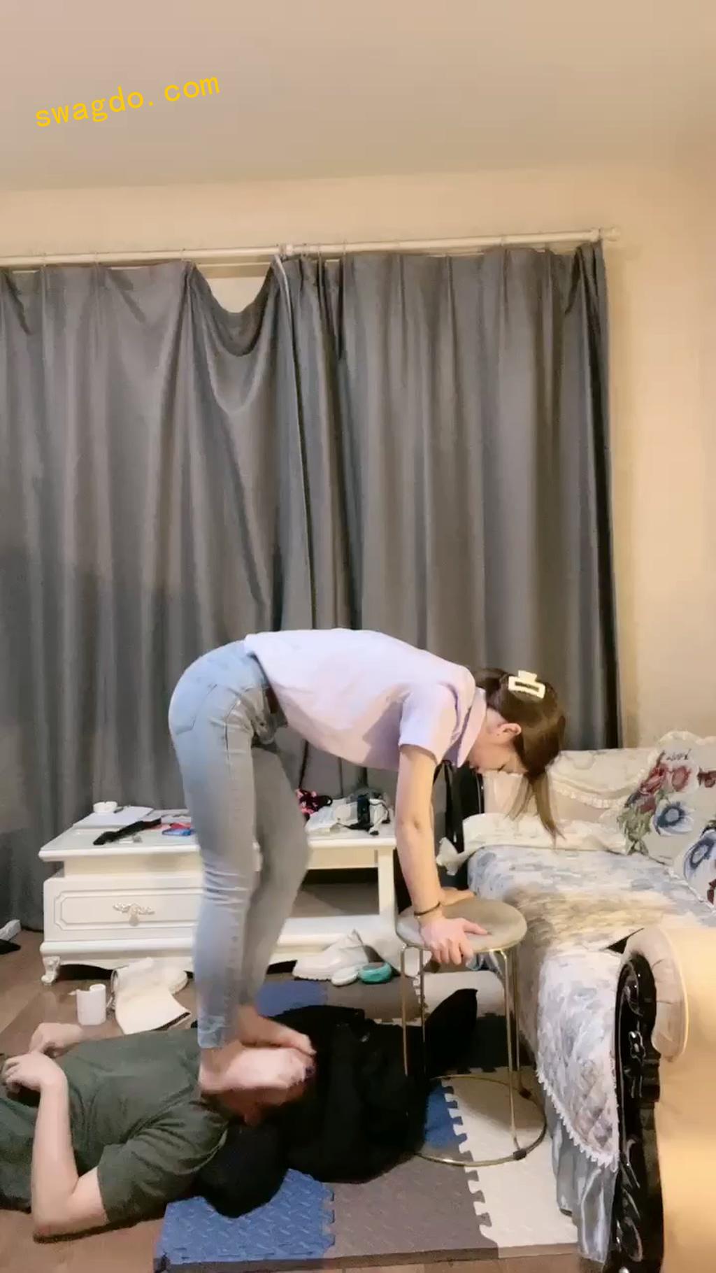 【领主老大】脚奴进来【65分钟】