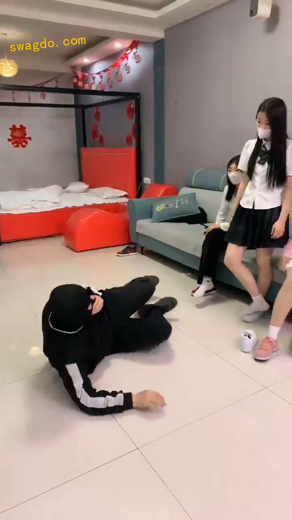 【精神小妹】踹头超暴力【30分钟】