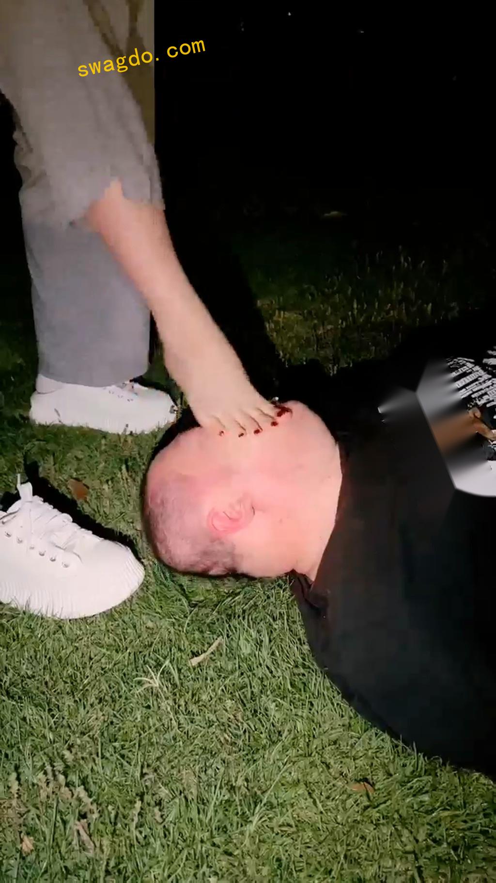 【UUU】户外调教猥琐大叔【33分钟】