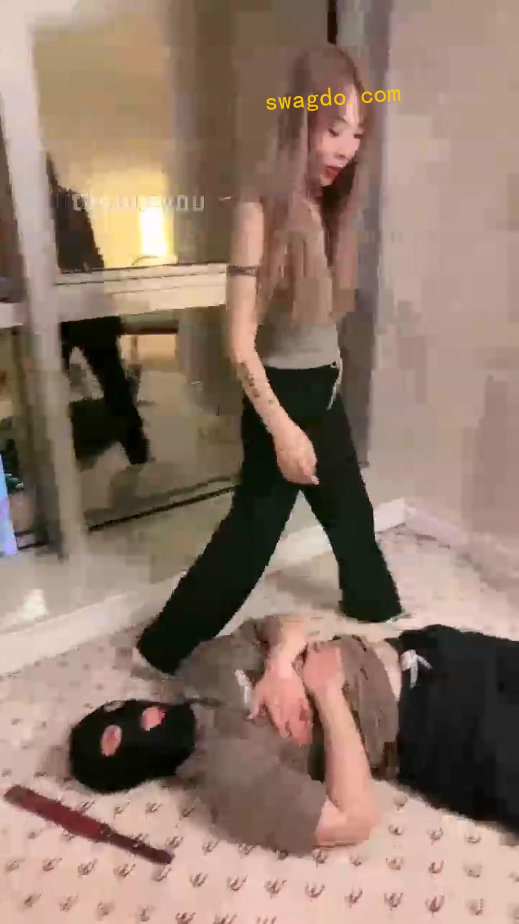 【梦樱】暴打男奴【46分钟】