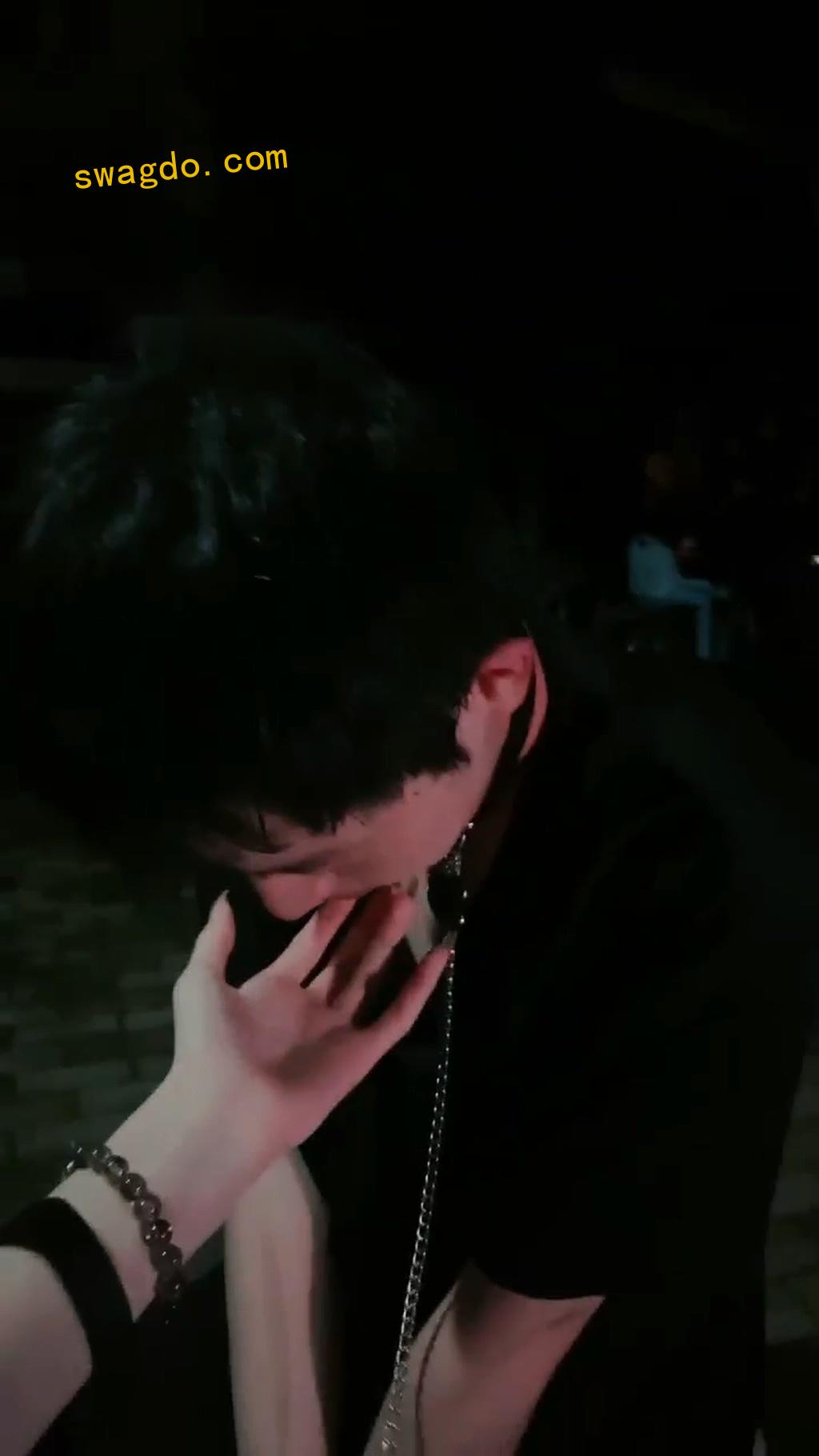 【艾琳】开发男同学做狗【65分钟】