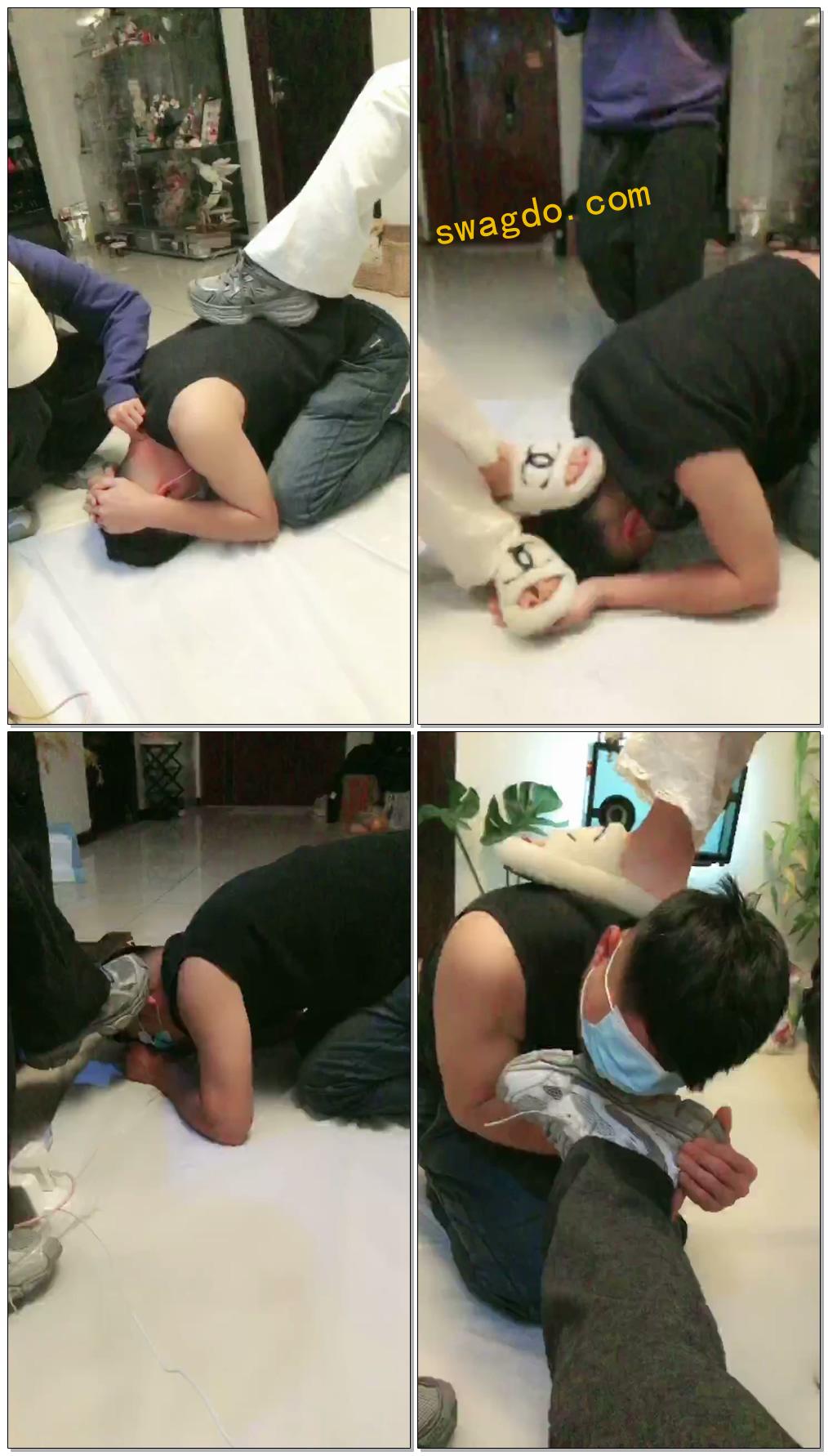 【京味芭比s】三主一狗无下限重度耳光舔鞋圣水喂食【34分钟】