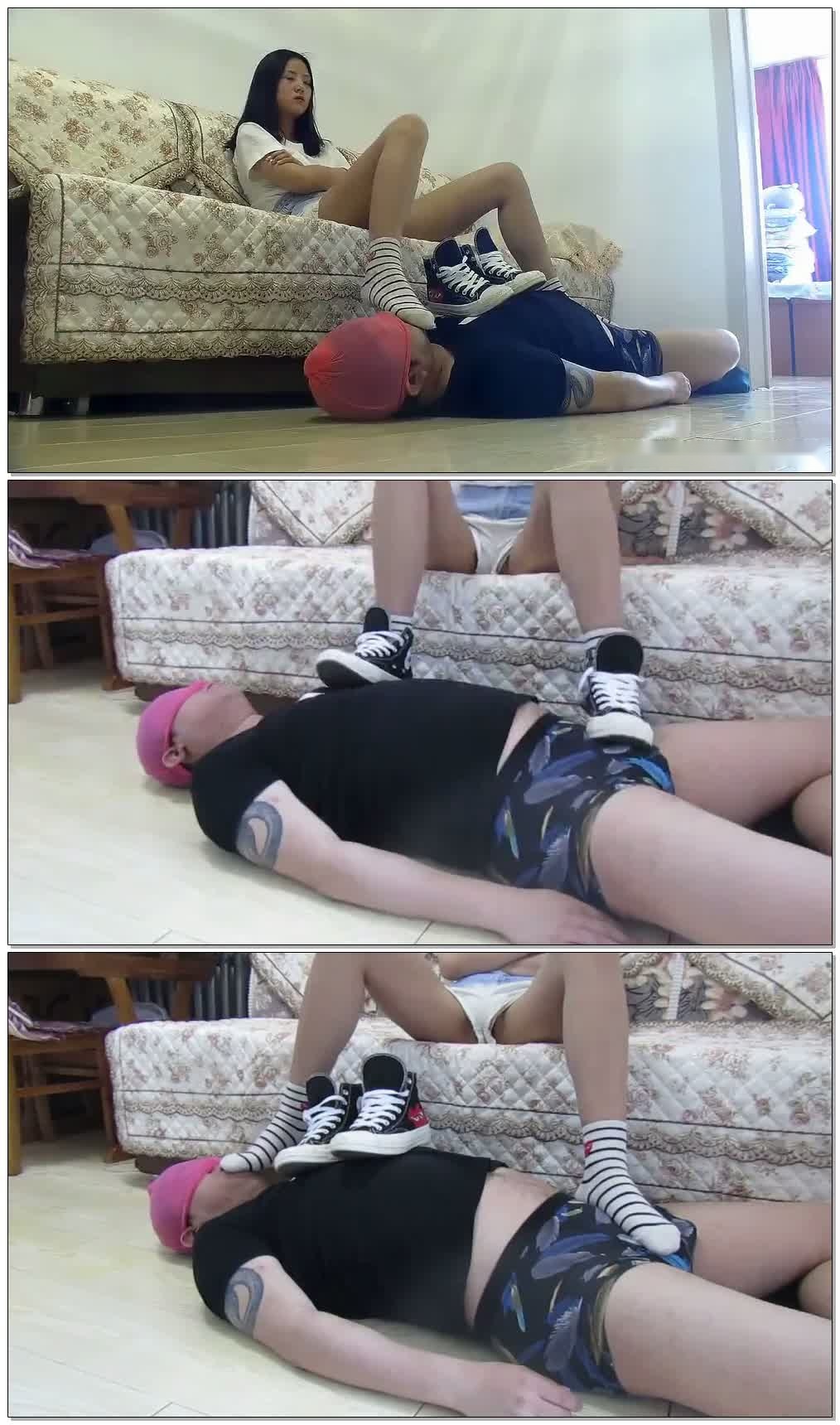 【未知】臭臭的帆布鞋棉袜踩着肉肉的毯子