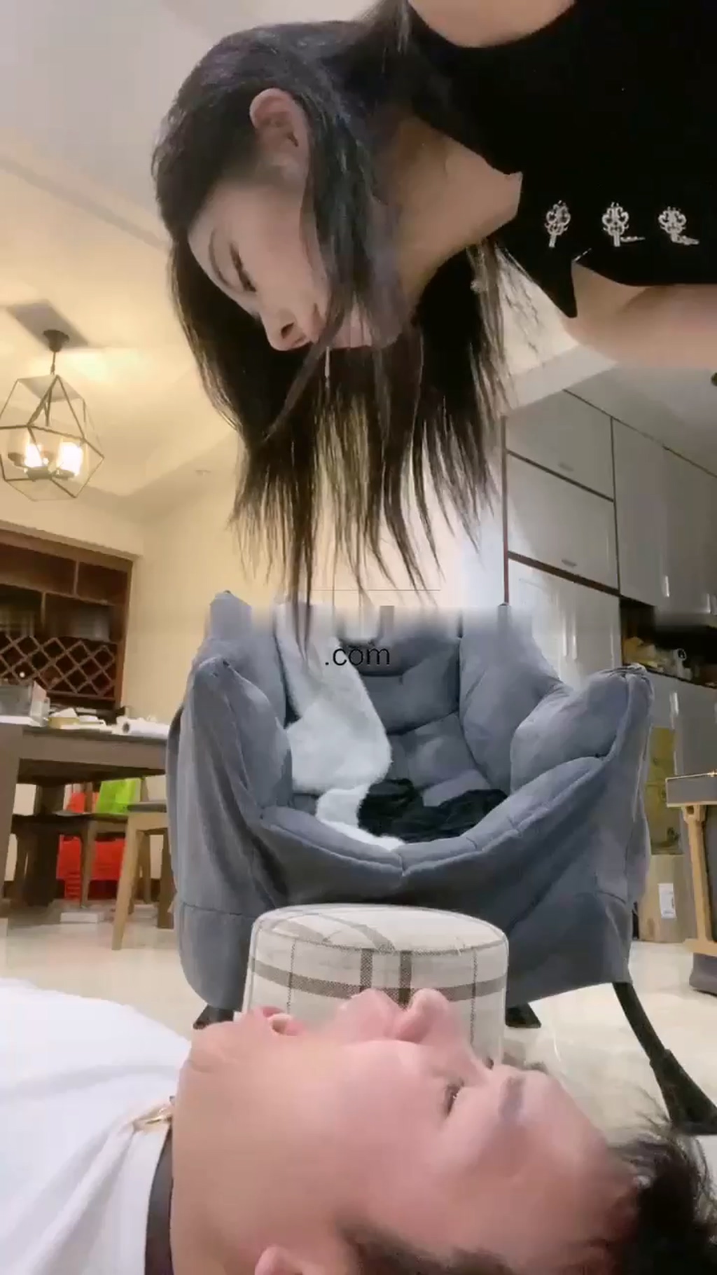 【不知名美女】调教久违给司机狗奴释放【42分钟】