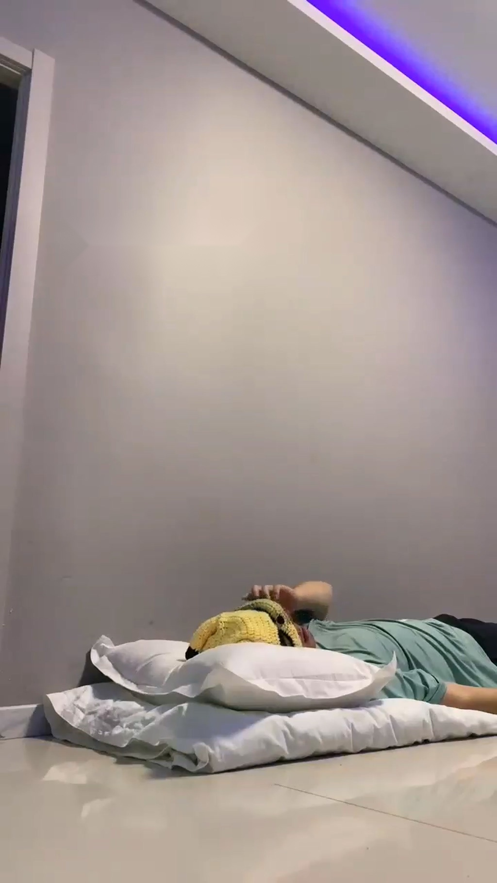 【精神小妹】重度折磨男奴【42分钟】