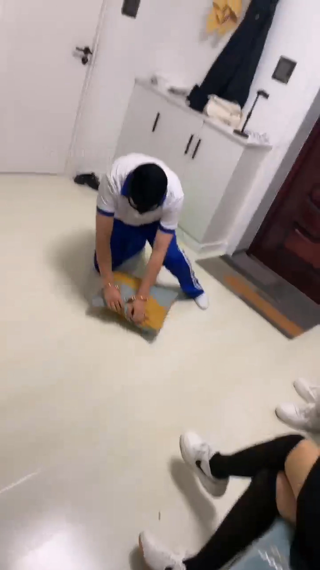 【精神小妹】校园欺凌【51分钟】