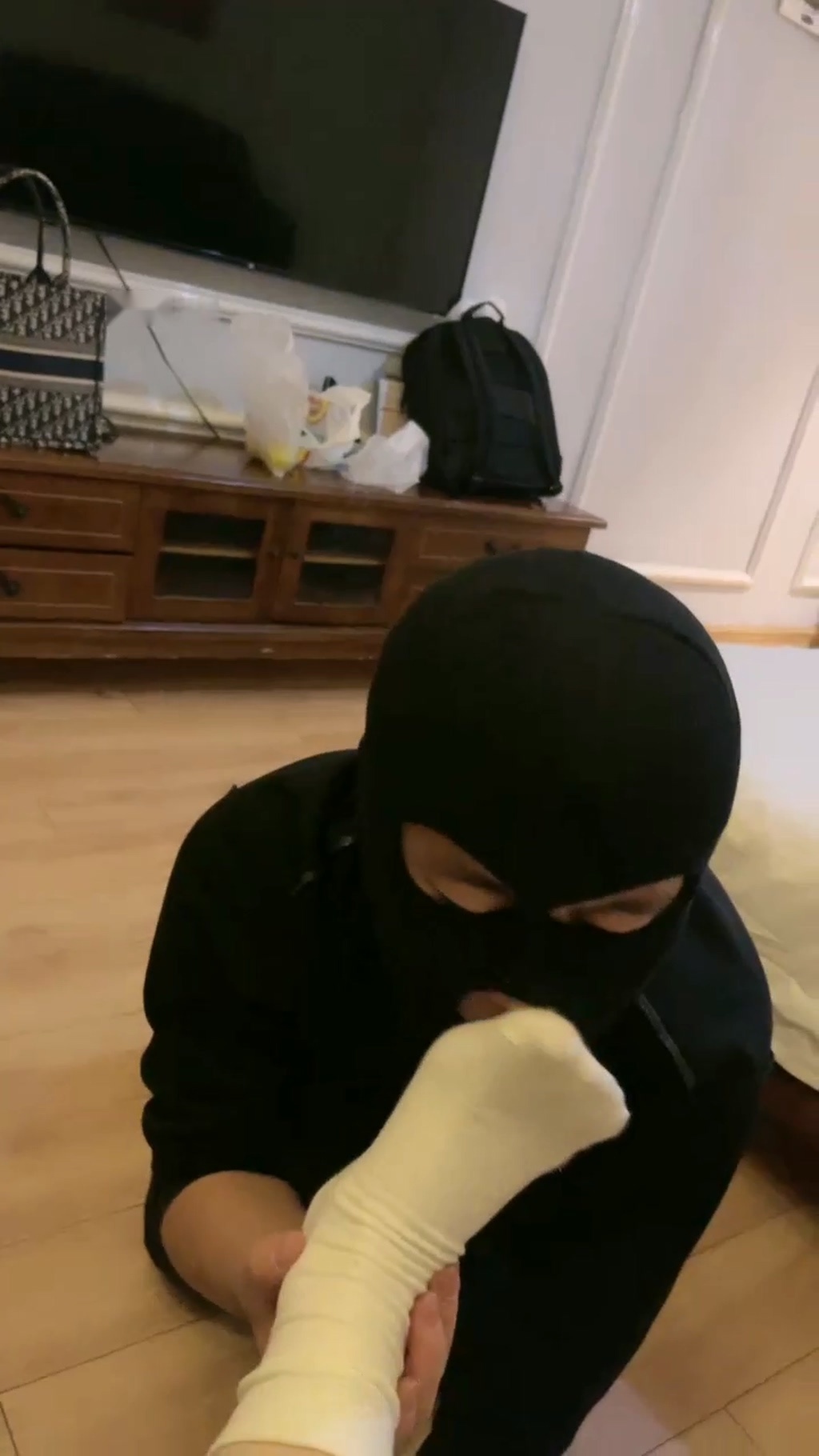 【毛绒月亮】男奴日常生活化伺候女主【33分钟】