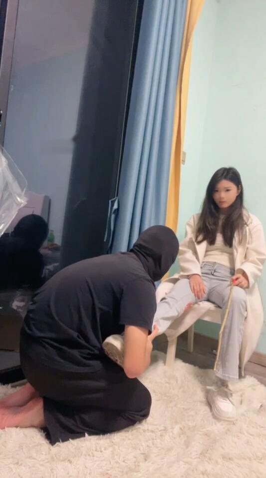 【沐沐大大】调教贱狗SP鞭打钻胯【7分钟】