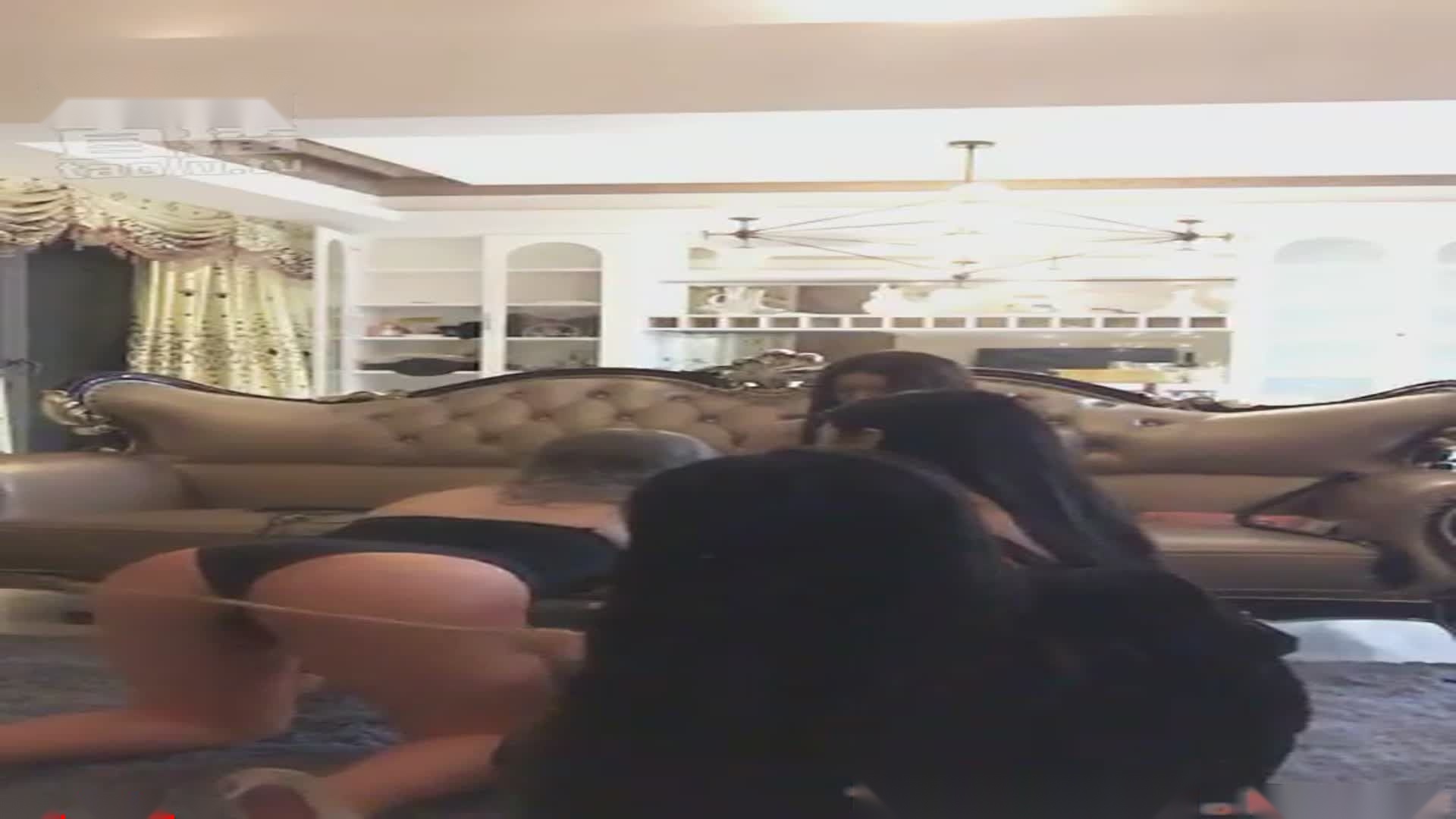 群调骚母狗-宝爷li_201812220118561