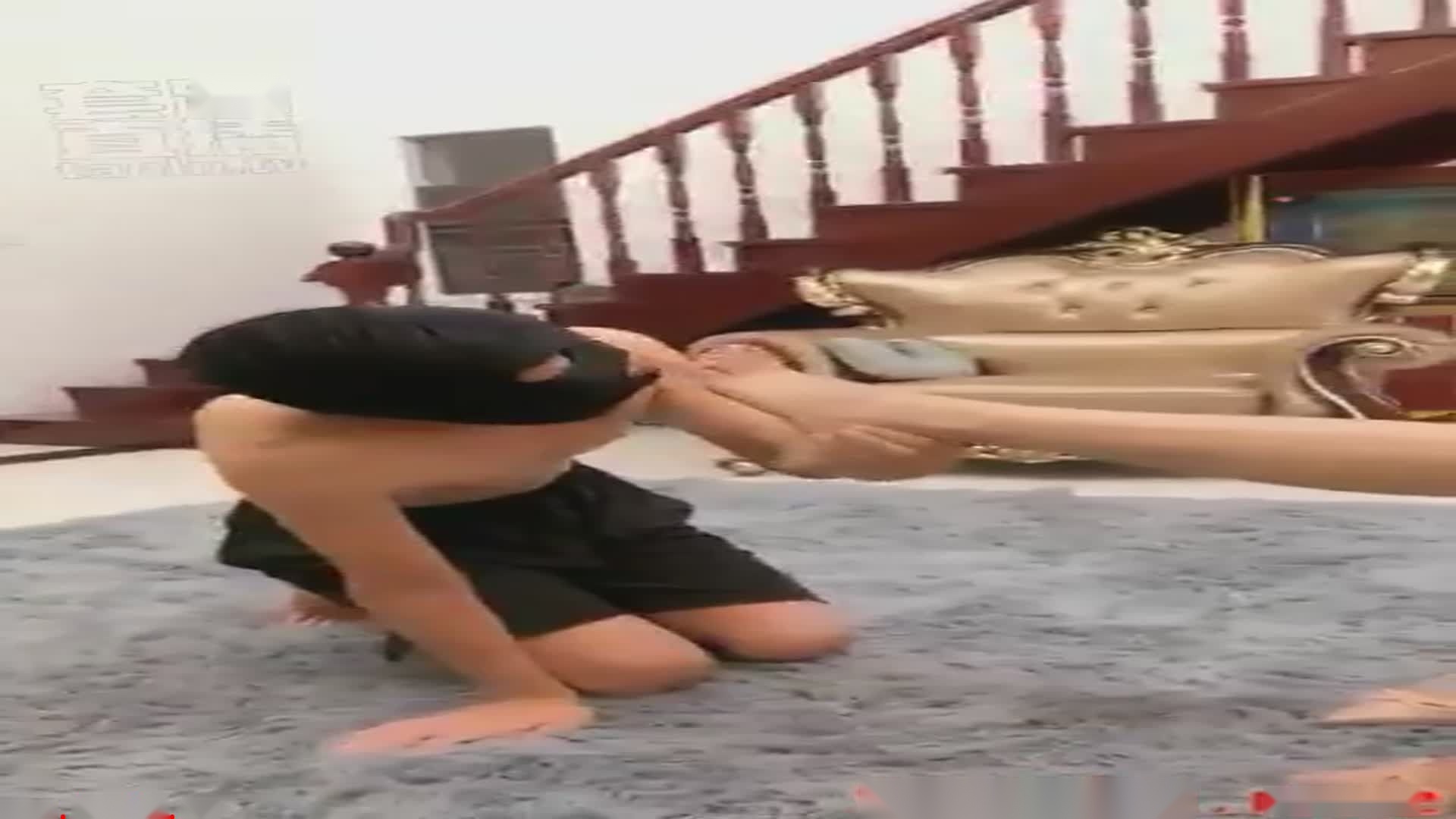 强制羞辱_剧情_-小贝_201812220138161